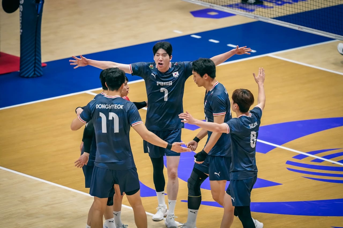만리장성 넘었다! 한국, 중국 꺾고 아시아선수권서 7년 만에 4강 진출 성공…다음 상대는 일본 원문 대표 이미지